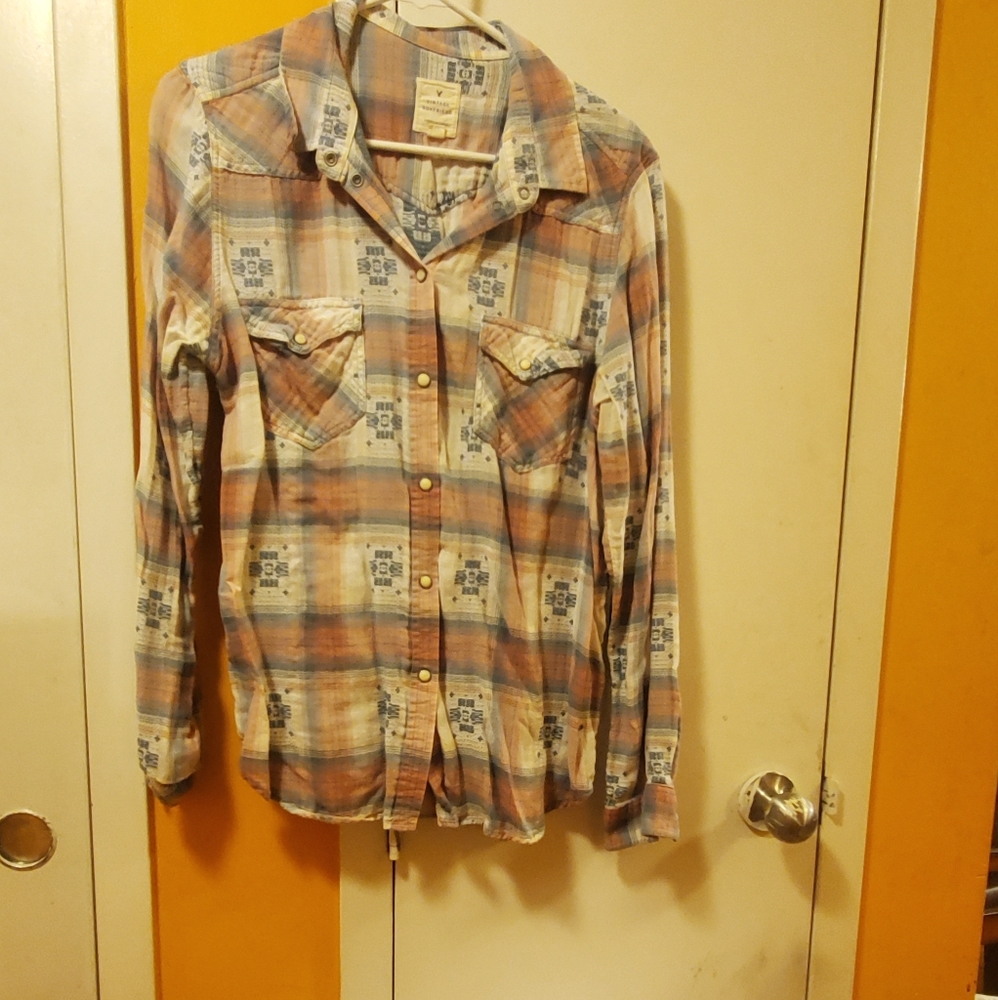 American Eagle Outfitters Snap button down shirt